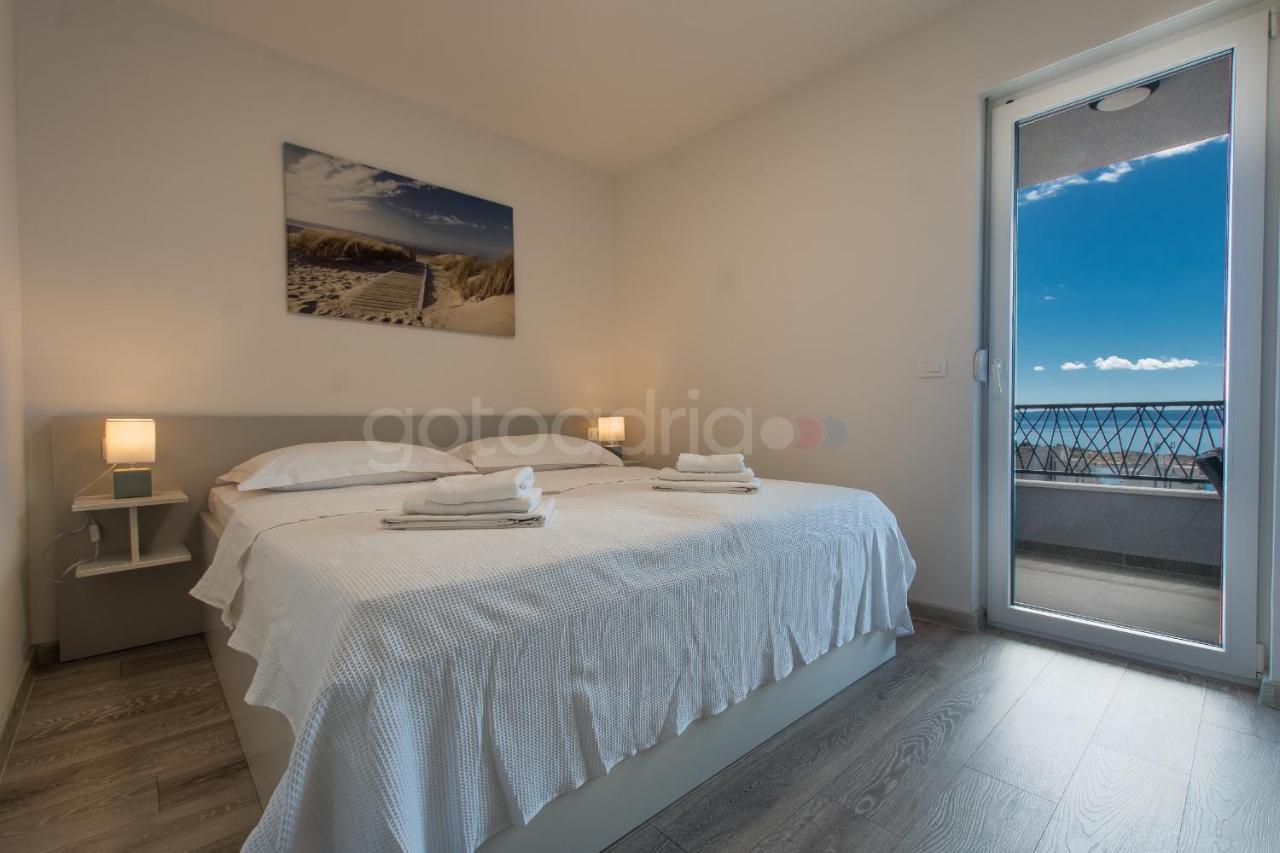 Sea View Apartment Leana Makarska Bagian luar foto