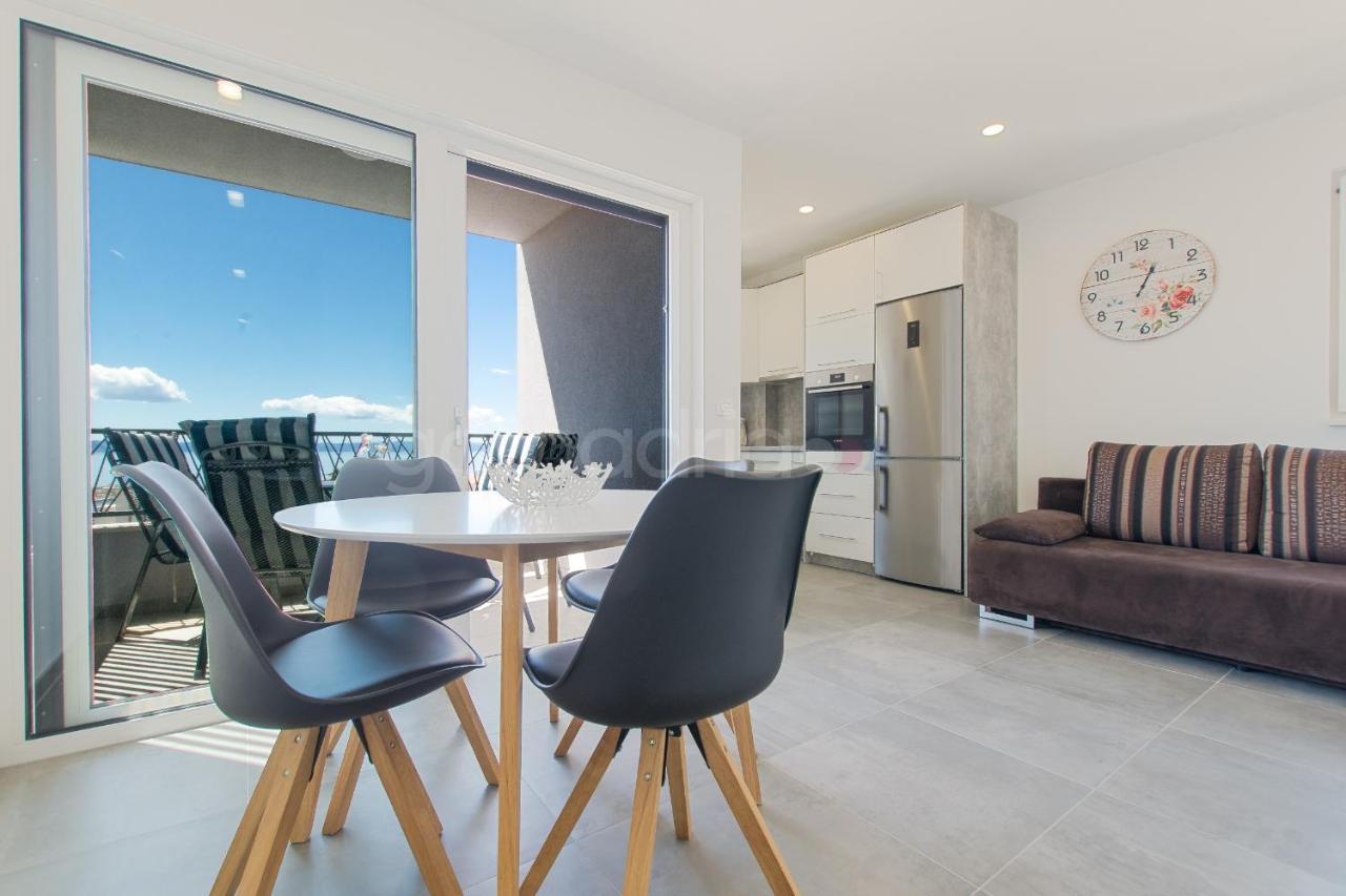 Sea View Apartment Leana Makarska Bagian luar foto