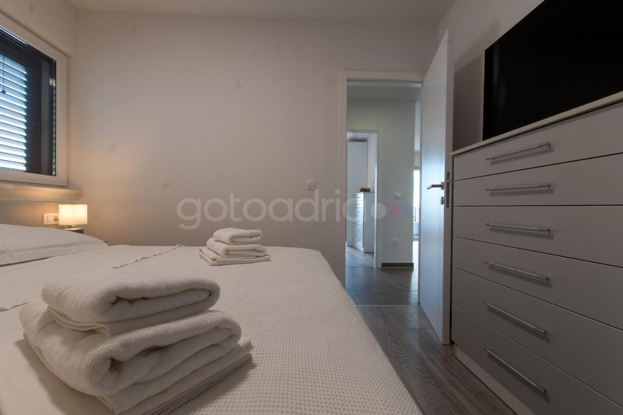 Sea View Apartment Leana Makarska Bagian luar foto