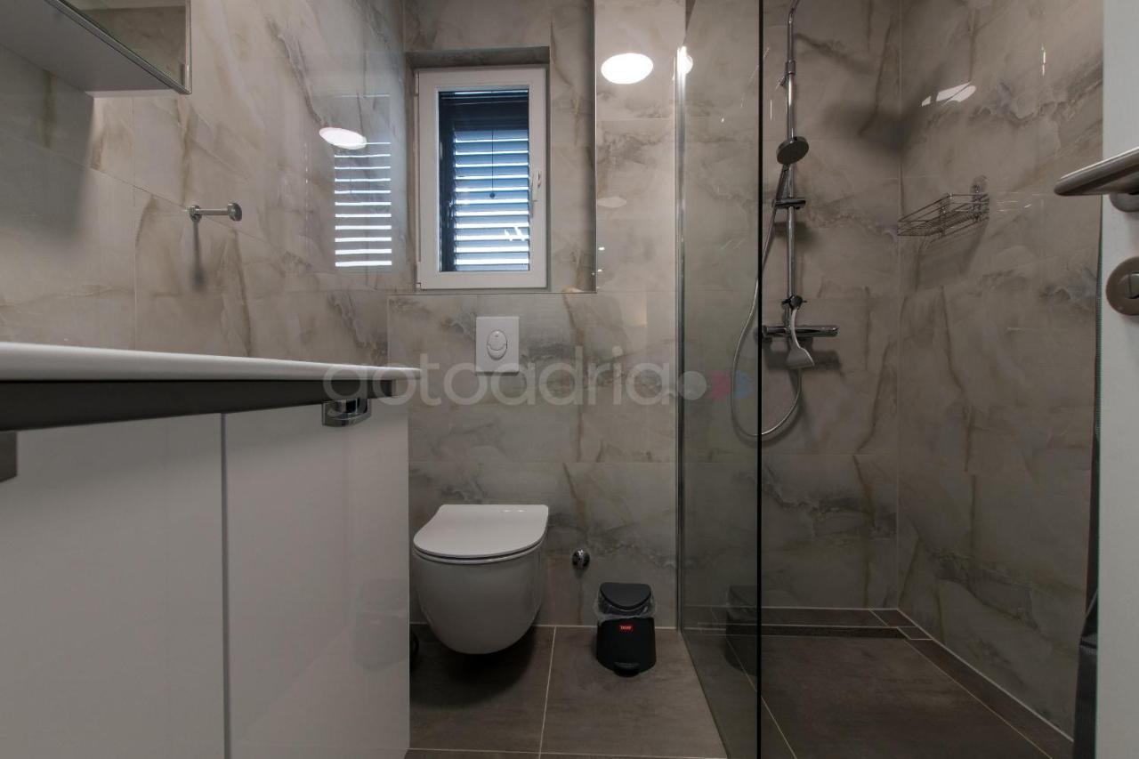 Sea View Apartment Leana Makarska Bagian luar foto